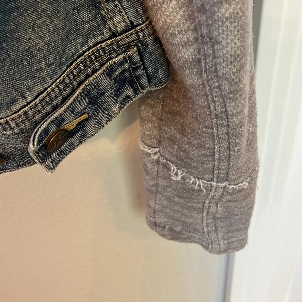 Free People distressed Denim and sweatshirt hooded jacket size M - Picture 10 of 11